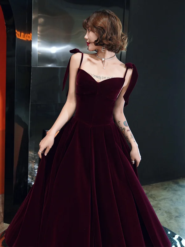 Modest / Simple Burgundy Suede Prom Dresses 2022 A-Line / Princess Spaghetti Straps Bow Sleeveless Backless Floor-Length / Long Formal Dresses