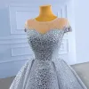 High-end Silver Gradient-Färg Bröllopsklänningar 2022 Balklänning Urringning Handgjort Beading Rhinestone Paljetter Korta ärm Chapel Train Bröllop