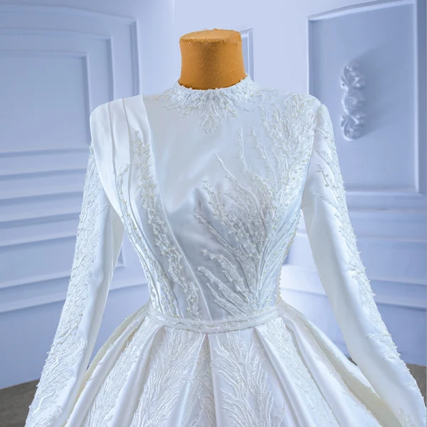 Muslim Elegant White Satin Wedding Dresses 2022 Ball Gown High Neck Handmade  Beading Pearl Lace Flower Long Sleeve Floor-Length / Long Wedding