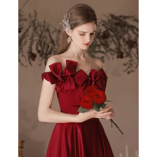 Chic / Beautiful Burgundy Prom Dresses 2022 A-Line / Princess Strapless Bow Sleeveless Backless Floor-Length / Long Satin Prom Formal Dresses