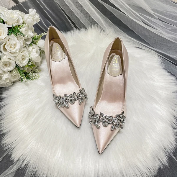 Fashion Ivory Rhinestone Satin Wedding Shoes 2022 9 cm Stiletto Heels Pointed Toe Wedding Pumps High Heels