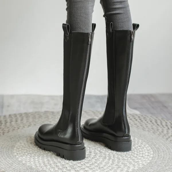 Fashion Black Street Wear Womens Boots 2022 Waterproof Round Toe Flat Boots