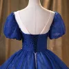 Vintage / Retro Royal Blue Glitter Prom Dresses 2022 Ball Gown Scoop Neck Beading Lace Flower Puffy Short Sleeve Backless Floor-Length / Long Formal Dresses