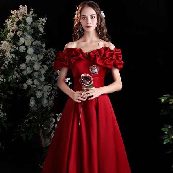 Elegant Burgundy Solid Color Satin Prom Dresses 2022 A-Line Princess Ruffle Short Sleeve