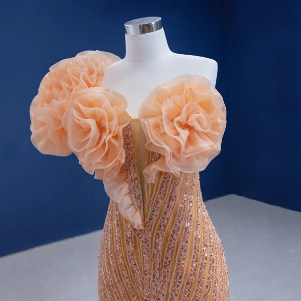 Charmant Luxus / Herrlich Champagner Fallende Rüsche Brautkleider / Hochzeitskleider 2021 Meerjungfrau One-Shoulder Perlenstickerei Perle Pailletten Ärmellos Rückenfreies Sweep / Pinsel Zug Hochzeit