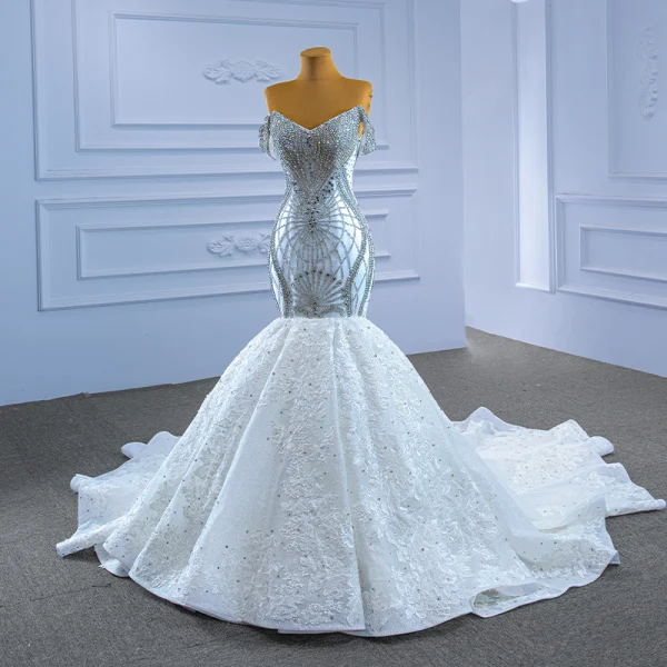 Luxus / Herrlich Fabelhaft Weiß Brautkleider / Hochzeitskleider 2021 Meerjungfrau Bandeau Perlenstickerei Strass Spitze Blumen Ärmellos Rückenfreies Kathedrale Schleppe Hochzeit