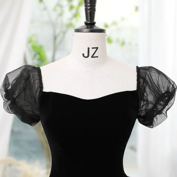 Élégant Noire Paillettes Robe De Bal 2023 Robe Boule Encolure Carrée Manches Courtes Dos Nu Longue Promo Robe De Ceremonie