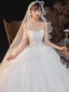 Illusion Weiß Pailletten Spitze Blumen Brautkleider / Hochzeitskleider 2021 Ballkleid Bandeau Ärmellos Rückenfreies Königliche Schleppe Hochzeit