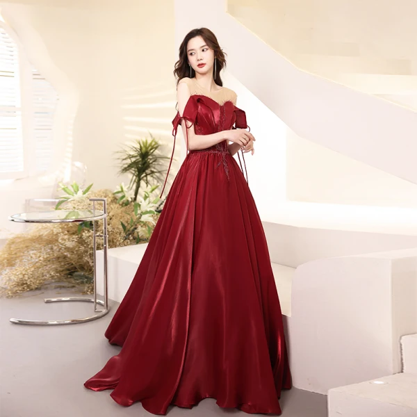 Charming Burgundy Beading Crystal Evening Dresses  2021 A-Line / Princess Scoop Neck Short Sleeve Backless Chapel Train Evening Party Formal Dresses