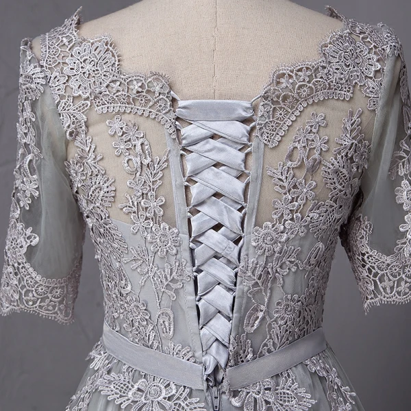 Abordable Gris Robe De Bal 2018 Princesse Noeud En Dentelle Fleur Encolure Dégagée Manches Courtes Longue Robe De Ceremonie