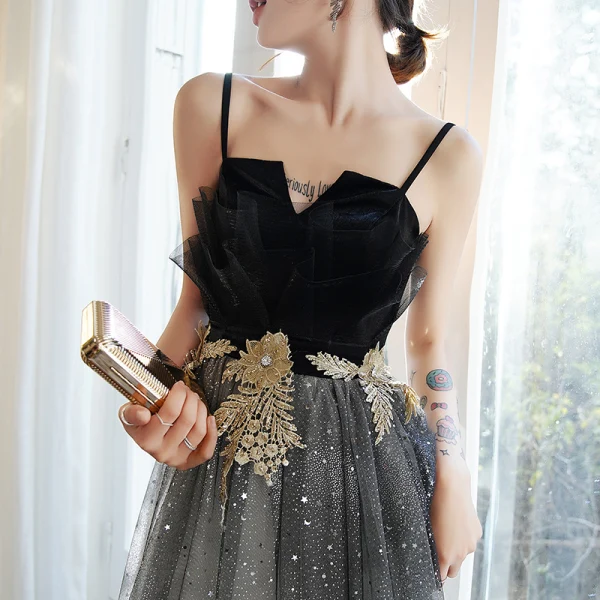 Mode Noire Robe De Soirée 2020 Princesse Bretelles Spaghetti Étoile Paillettes Faux Diamant En Dentelle Fleur Sans Manches Dos Nu Longue Robe De Ceremonie