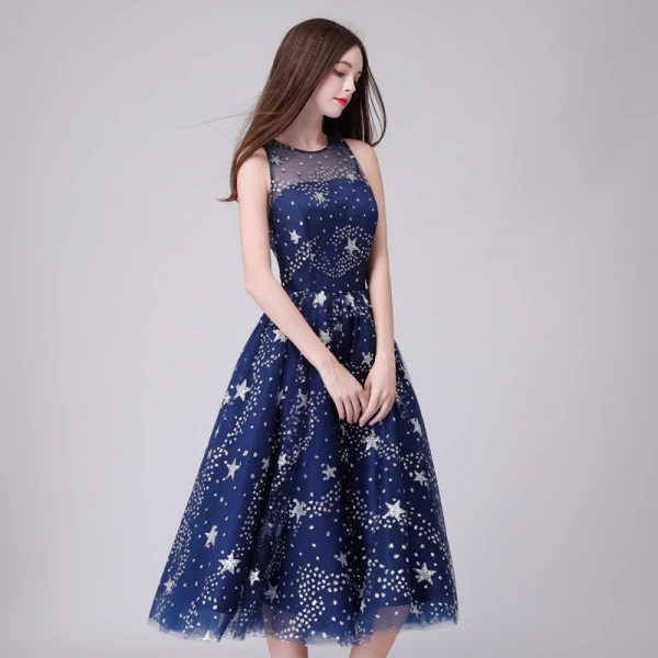 Flotte Mørk Marineblå Homecoming Graduation Kjoler 2018 Prinsesse Glitter Stjerne Scoop Neck Ærmeløs Te-længde Kjoler