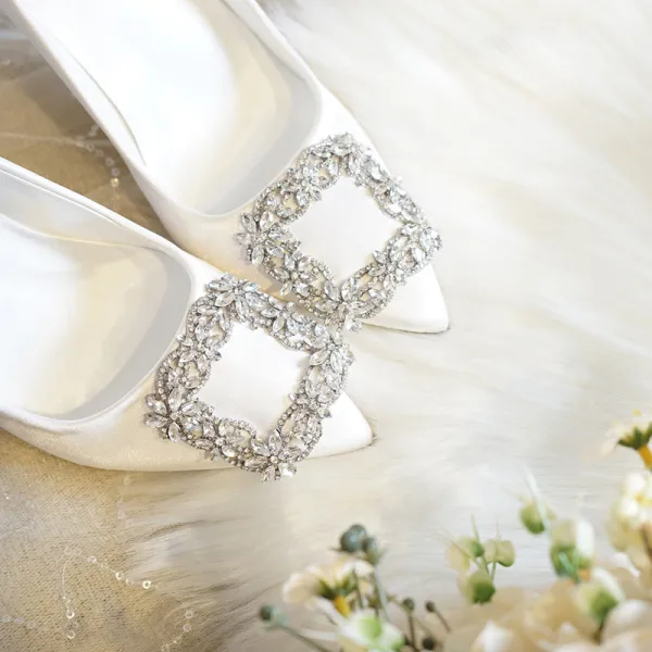 Classy Ivory Rhinestone Wedding Shoes 2020 Satin 9 cm Stiletto Heels Pointed Toe Wedding Pumps