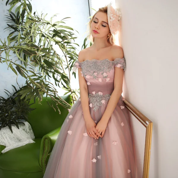 Vintage / Retro Blushing Pink Prom Dresses 2018 Ball Gown Appliques Beading Crystal Sequins Off-The-Shoulder Backless Sleeveless Floor-Length / Long Formal Dresses