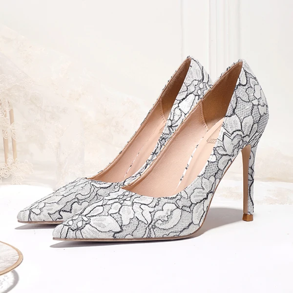 Sparkly Nude Lace Embroidered Wedding Shoes 2020 Glitter Sequins 10 cm Stiletto Heels Pointed Toe Wedding Pumps