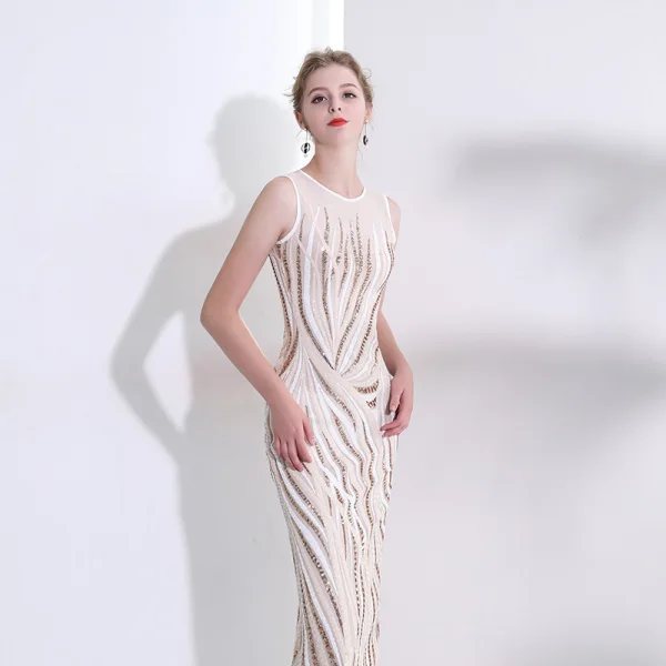 Sexy Champagne Evening Dresses  2018 Trumpet / Mermaid Sequins Scoop Neck Sleeveless Floor-Length / Long Formal Dresses