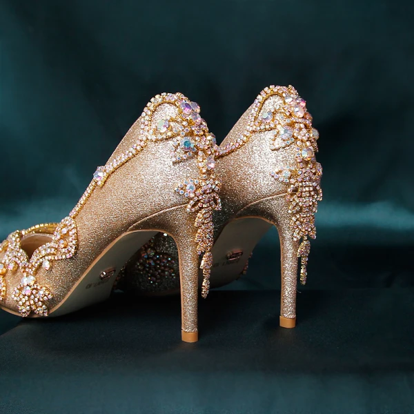Glittrande Champagne Rhinestone Brudskor 2020 Läder Glittriga / Glitter Paljetter 9 cm Stilettklackar Spetsiga Bröllop Pumps