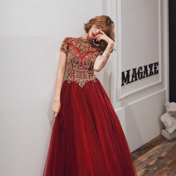 Classy Burgundy Evening Dresses  2020 A-Line / Princess Scoop Neck Beading Rhinestone Lace Flower Short Sleeve Backless Floor-Length / Long Formal Dresses