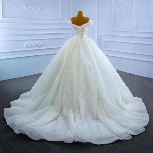 Luxury / Gorgeous Ivory Wedding Dresses 2021 Ball Gown Off-The-Shoulder Beading Pearl Rhinestone Sequins Short Sleeve Backless Chapel Train Wedding