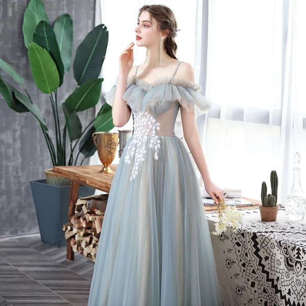 Abordable Bleu Ciel Transparentes Robe De Bal 2020 Princesse Volants Bretelles Spaghetti Appliques Sans Manches Dos Nu Longue Robe De Ceremonie