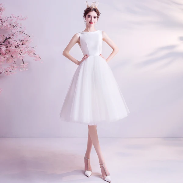 Simple Blanche Robe De Mariée Princesse 2020 Bouton recouvert Encolure Dégagée Perlage Sans Manches Mi-Longues