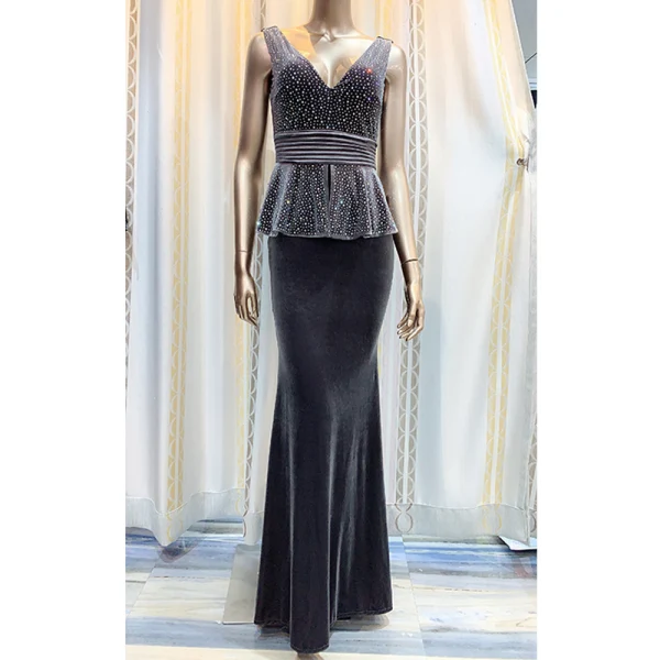 Charming Burgundy Suede Evening Dresses  2020 Trumpet / Mermaid V-Neck Sleeveless Backless Floor-Length / Long Formal Dresses