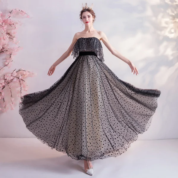 Chic / Beautiful Black Homecoming Spotted Graduation Dresses 2020 A-Line / Princess Strapless Sleeveless Backless Floor-Length / Long Formal Dresses