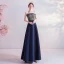 Vintage Marineblau Abendkleider 2020 A Linie Bandeau Strass Spitze Blumen Schleife Ärmellos Rückenfreies Lange Festliche Kleider
