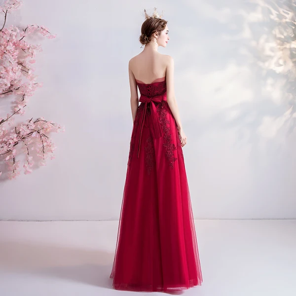 Chic Rouge Robe Demoiselle D'honneur 2020 Princesse Bustier En Dentelle Fleur Sans Manches Dos Nu Longue Robe Pour Mariage