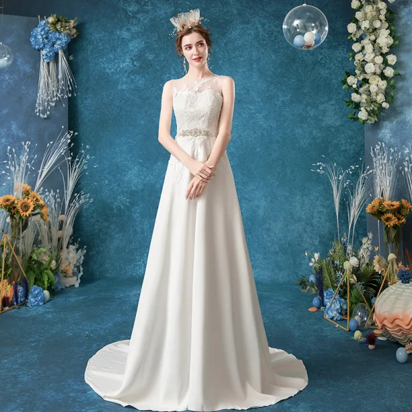 Abordable Ivoire Robe De Mariée 2020 Princesse Encolure Dégagée Perlage Cristal Perle En Dentelle Fleur Sans Manches Train De Balayage