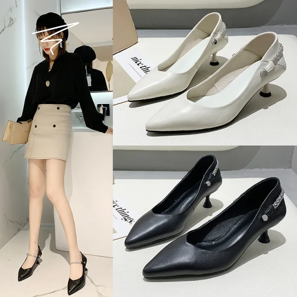 Charmig Svarta Gatukläder Pumps 2020 Läder Rhinestone 5 cm Stilettklackar Spetsiga Pumps