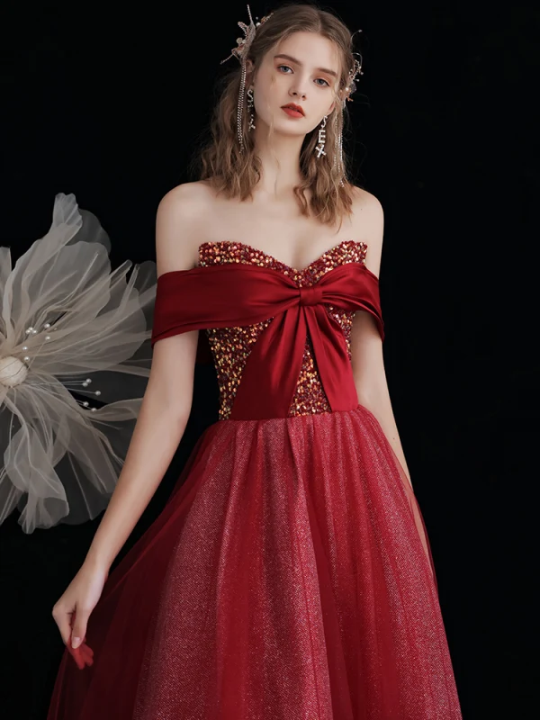 Charming Sparkly Red Glitter Prom Dresses 2021 A-Line / Princess Off-The-Shoulder Bow Sequins Sleeveless Backless Floor-Length / Long Prom Formal Dresses