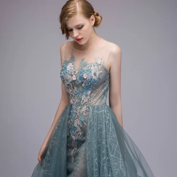 Scintillantes Bleu D'encre Robe De Soirée 2018 Princesse Transparentes Perlage Paillettes Perle En Dentelle Appliques Encolure Dégagée Sans Manches Dos Nu Tribunal Train Robe De Ceremonie