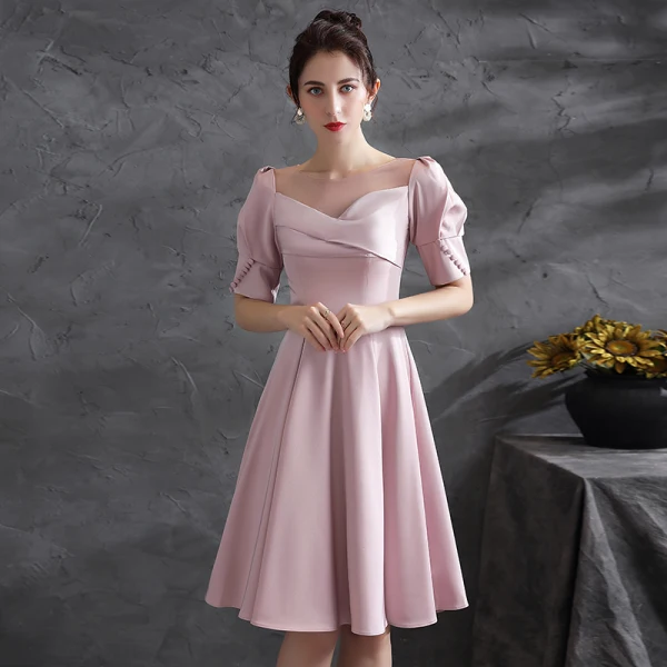 Chic / Beautiful Blushing Pink Homecoming Satin Graduation Dresses 2021 A-Line / Princess Scoop Neck Short Sleeve Backless Knee-Length Formal Dresses