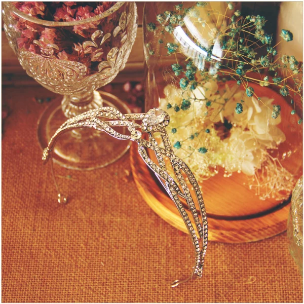 Vintage Sølv Rhinestone Tiara 2017 Beading Metall Brudesmykker Tiara
