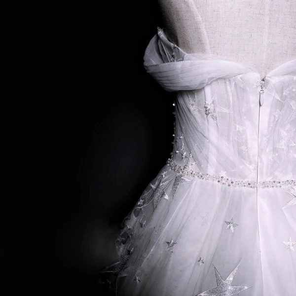 Amazing / Unique White Wedding Dresses 2018 A-Line / Princess Off-The-Shoulder Short Sleeve Backless Star Tulle Ruffle Royal Train