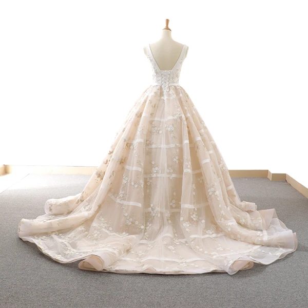 Chic / Belle Ivoire Robe De Mariée 2018 Robe Boule Appliques Ceinture V-Cou Dos Nu Sans Manches Chapel Train Mariage