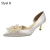 Elegante Ivory / Creme Satin Perle Brautschuhe 2020 Leder 5 cm Stilettos Spitzschuh Hochzeit Pumps