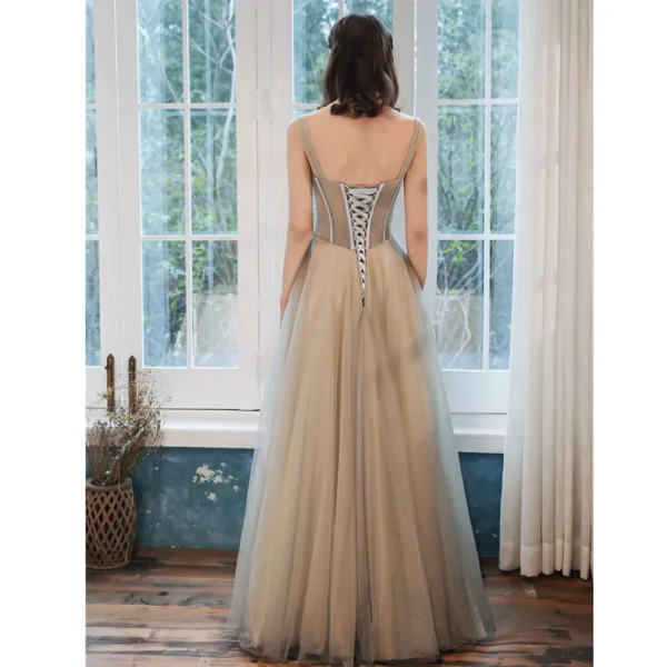 Charmant Champagne Robe De Soirée 2020 Princesse Bretelles Spaghetti Perlage En Dentelle Fleur Sans Manches Dos Nu Longue Robe De Ceremonie