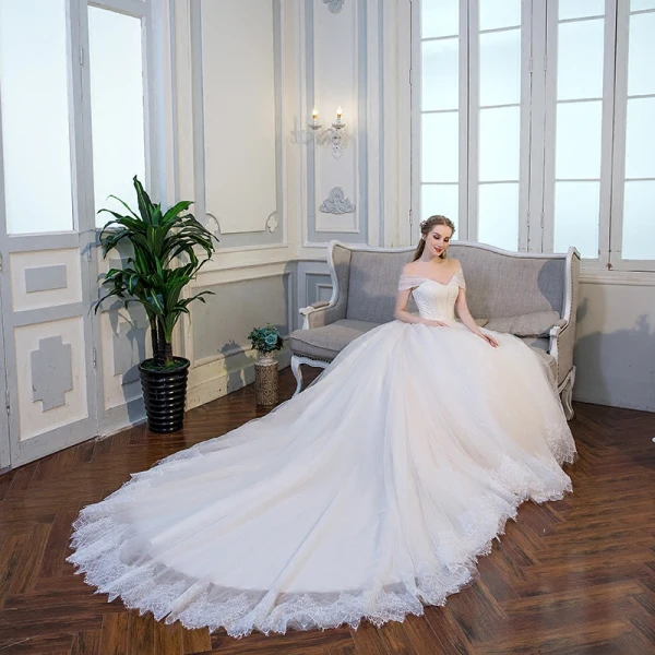 Elegant Ivory Wedding Dresses 2018 Ball Gown Appliques Lace Crystal Off-The-Shoulder Backless Sleeveless Cathedral Train Wedding