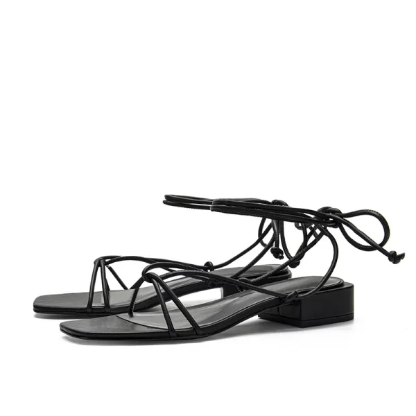 Sexy Schlicht Schwarz Strassenmode Sandalen Damen 2020 Knöchelriemen Low Heel Thick Heels Peeptoes Sandaletten