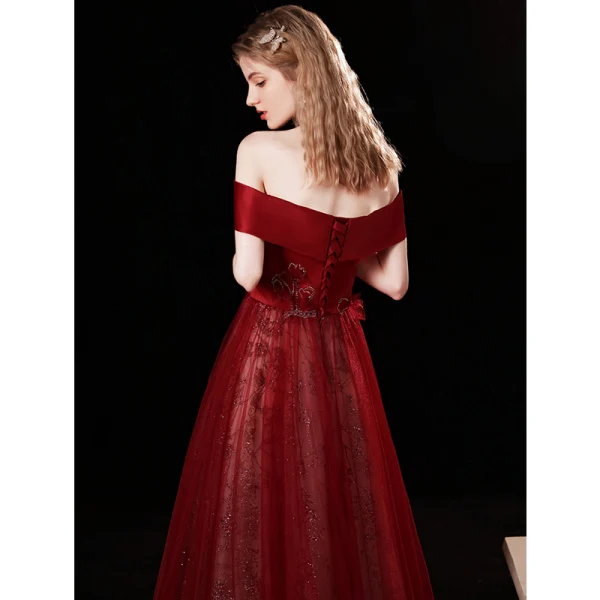 Charming Burgundy Prom Dresses 2021 A-Line / Princess Off-The-Shoulder Beading Rhinestone Sequins Sleeveless Backless Floor-Length / Long Prom Formal Dresses
