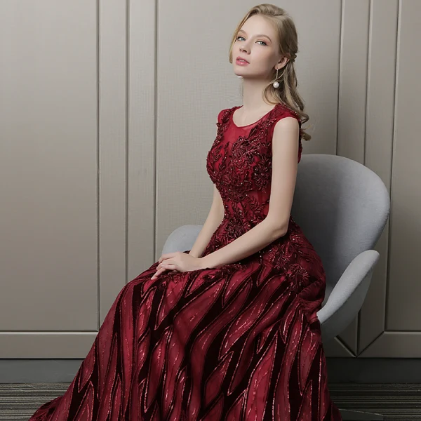 Chic / Beautiful Burgundy Evening Dresses 2018 A-Line / Princess Lace Flower Beading Crystal Scoop Neck Backless Sleeveless Floor-Length / Long Formal Dresses