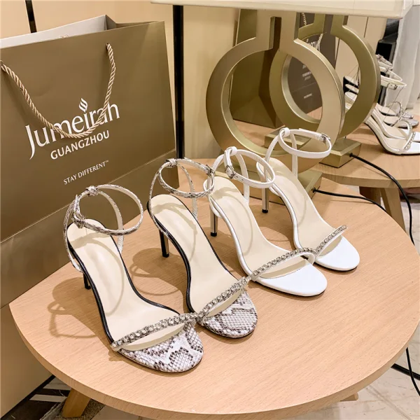 Schlicht Sexy Ivory / Creme Abend Sandalen Damen 2020 Knöchelriemen Strass 8 cm Stilettos Peeptoes Sandaletten