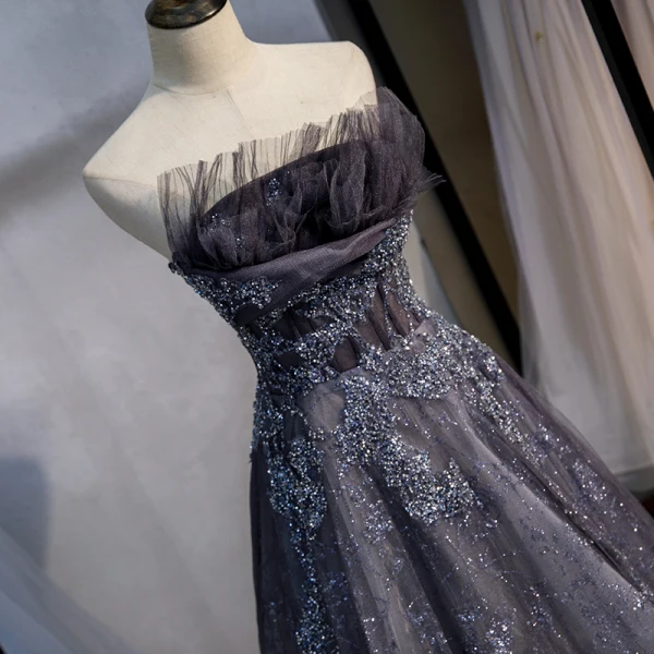Glitzernden Charmant Marineblau Ballkleider 2020 A Linie Bandeau Perlenstickerei Pailletten Spitze Blumen Ärmellos Rückenfreies Sweep / Pinsel Zug Festliche Kleider