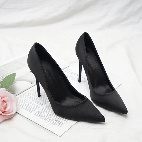 Modest / Simple Red Office OL Satin Pumps 2020 10 cm Stiletto Heels Pointed Toe Pumps