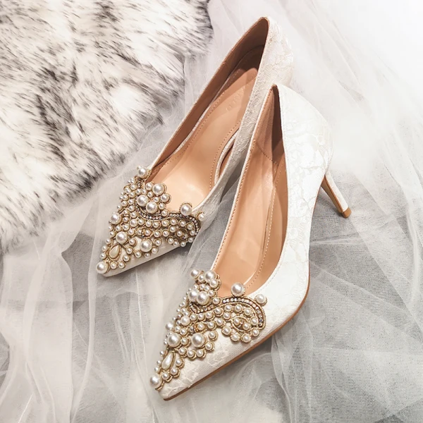 Chic / Belle Ivoire Perle Faux Diamant Chaussure De Mariée 2021 7 cm Talons Aiguilles À Bout Pointu Mariage Escarpins Talons Hauts