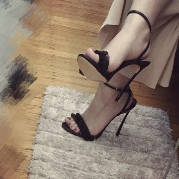 Charmant Schwarz Garten / Im Freien Sommer Sandalen Damen 2020 Knöchelriemen 10 cm Stilettos Peeptoes Sandaletten