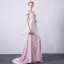 Elegante Candy Roze Gelegenheid Jurken 2018 A lijn Parel Appliques Rhinestone Split Voorzijde Ronde Hals Korte Mouwen Ruglooze Sweep Trein Avondjurken