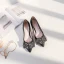 Charmant Glanz Pailletten Silber Brautschuhe 2020 Leder Strass 3 cm Stilettos Low Heel Spitzschuh Hochzeit Pumps